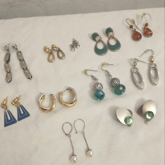 Jewelry - VINTAGE Lot Of 11 Pierced Earrings Faux Amber Pearl enameled silver & gold toned